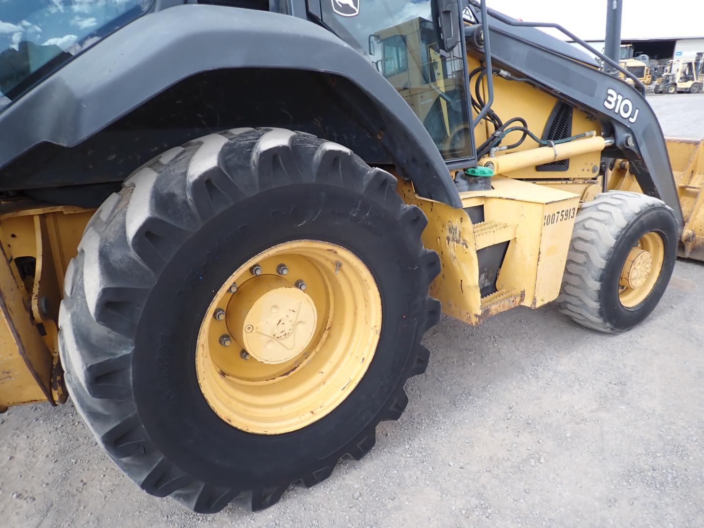 ./imagenes/INVOICE/2019/16544/RETROEXCAVADORA JOHN DEERE_310J (4).JPG